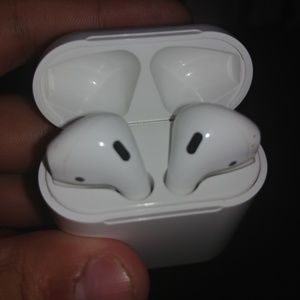 Apple airpods